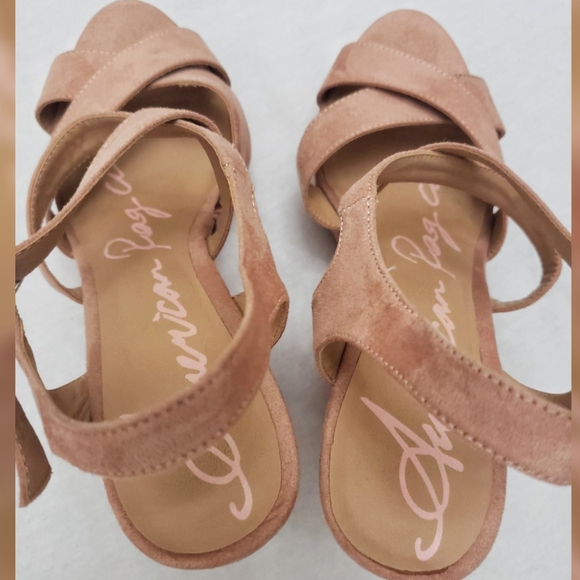 American Rag Wedges - Picture 4 of 5